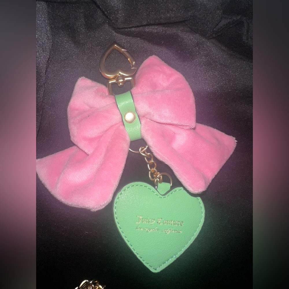 Juicy Couture 5 piece purse charm set - Picture 4 of 7